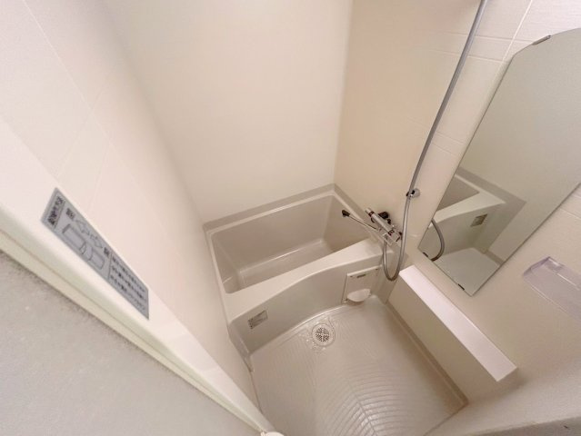 プレサンス淡路駅前の浴室