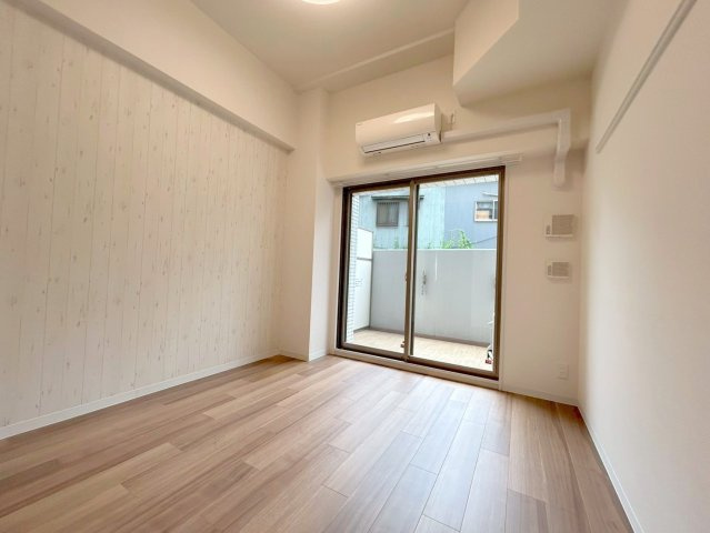 プレサンス淡路駅前の居間・リビング