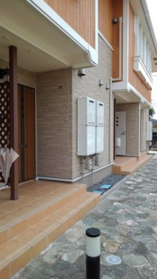 【エントランス】 | ストロベリー　フィールズＢ