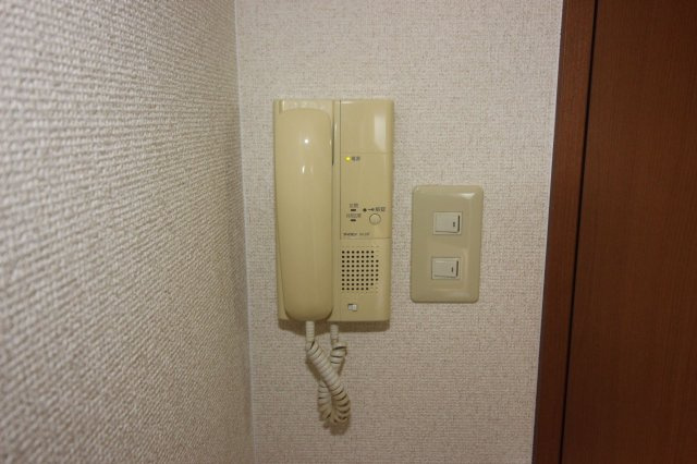 【セキュリティ】 | メイワコンチネンタル | 別号室の写真になります。現況優先。