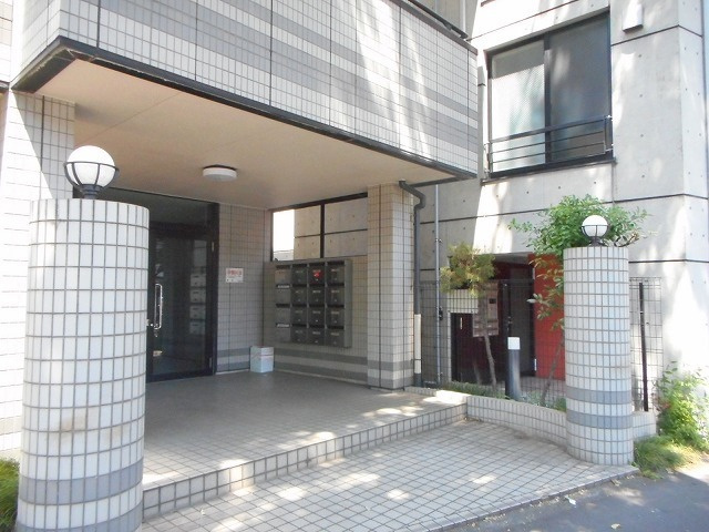 レジデンス上高井戸のエントランス|★安心のオートロック付き★