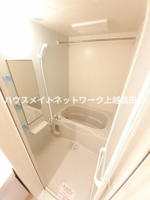 アンソレイエⅡの浴室|バス