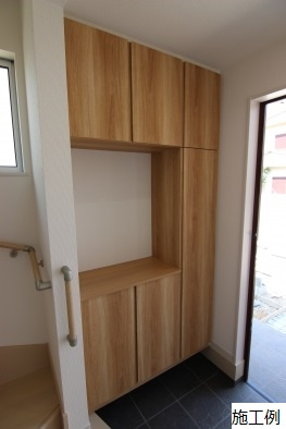 平塚市入野新築戸建て　4号棟の玄関|同仕様