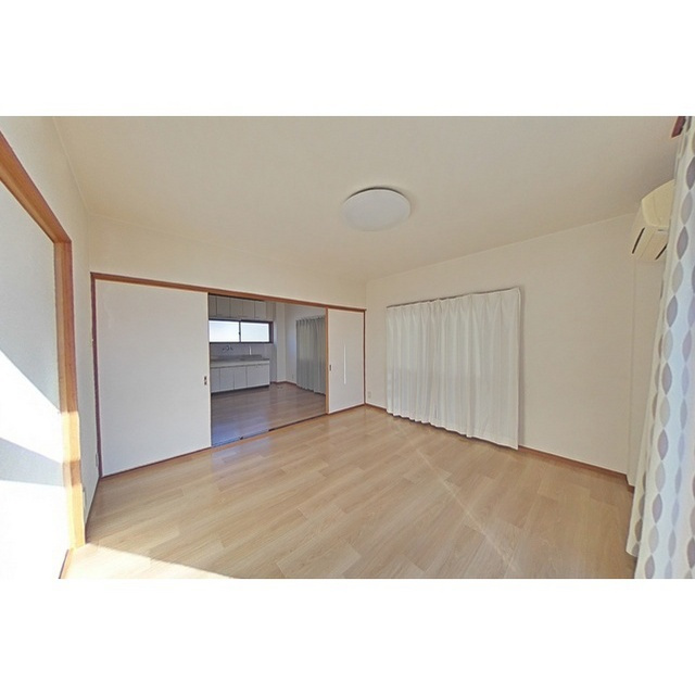 市橋1丁目永田アパートの内装|東洋室