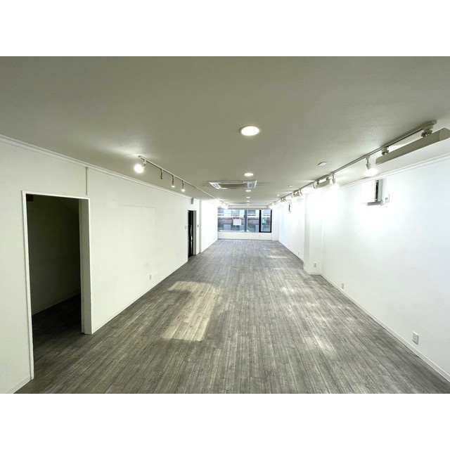 岐阜市徹明通３丁目の店舗事務所の内装