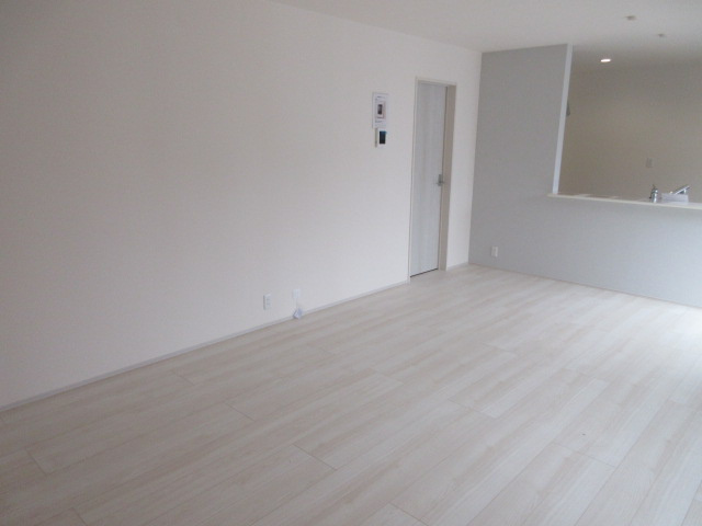 【仲介手数料無料】新築戸建　リーブルガーデン熊谷市新堀新田650-6（全1棟）の居間・リビング