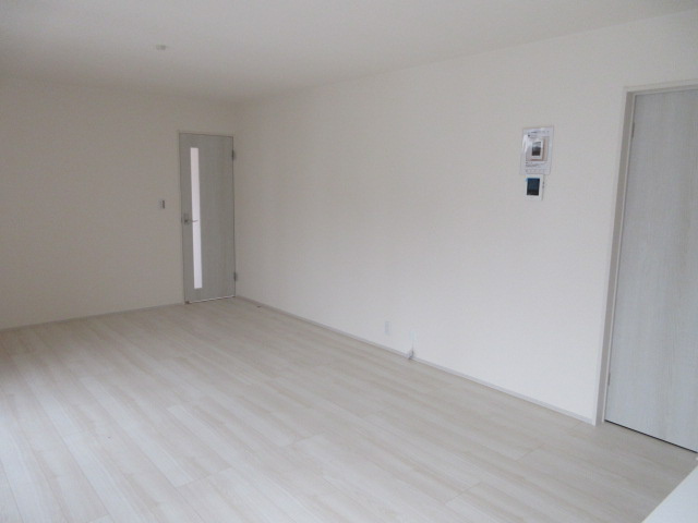 【仲介手数料無料】新築戸建　リーブルガーデン熊谷市新堀新田650-6（全1棟）の居間・リビング