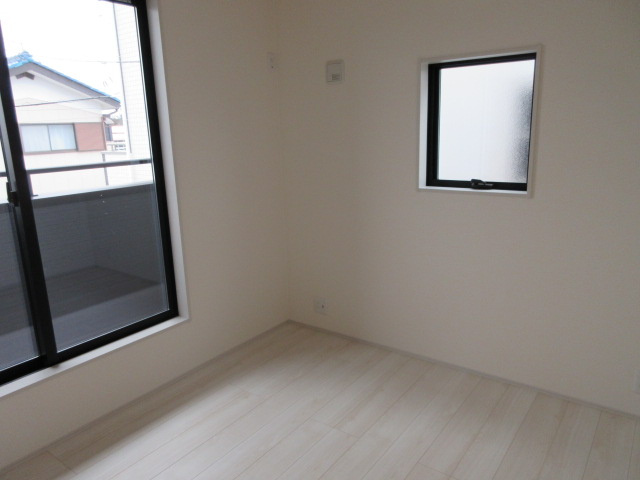 【仲介手数料無料】新築戸建　リーブルガーデン熊谷市新堀新田650-6（全1棟）の洋室