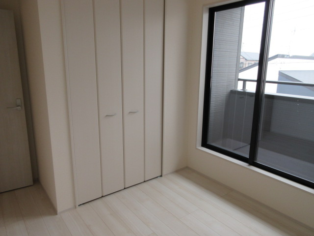 【仲介手数料無料】新築戸建　リーブルガーデン熊谷市新堀新田650-6（全1棟）の洋室