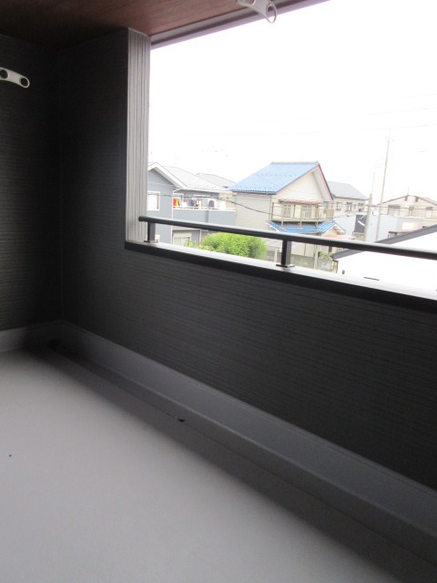 【仲介手数料無料】新築戸建　リーブルガーデン熊谷市新堀新田650-6（全1棟）のバルコニー