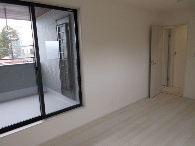 【仲介手数料無料】新築戸建　リーブルガーデン熊谷市新堀新田650-6（全1棟）の洋室