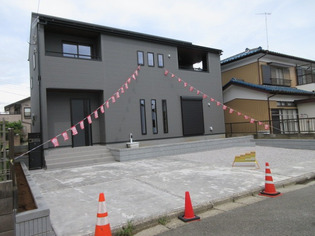 【仲介手数料無料】新築戸建　リーブルガーデン熊谷市新堀新田650-6（全1棟）の外観