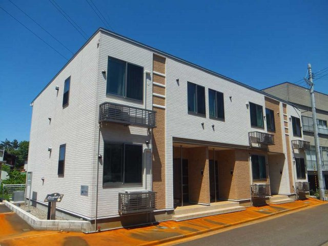 アンソレイエⅡの外観