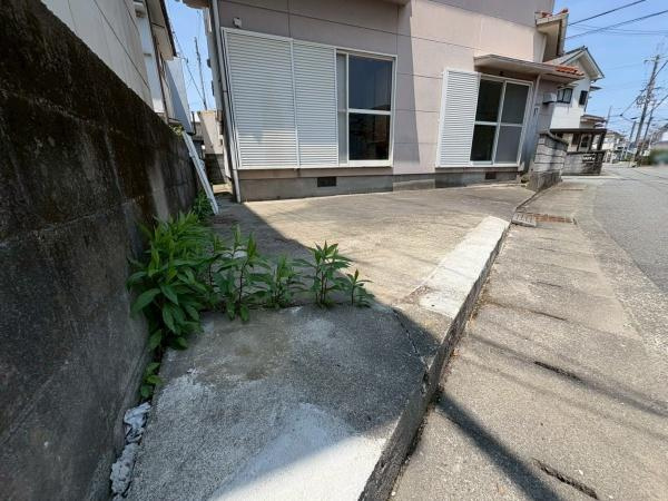 和歌山市紀三井寺　中古戸建の駐車場