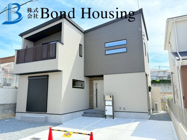 オール電化　駐車並列2台　魚住町西岡　新築戸建の外観