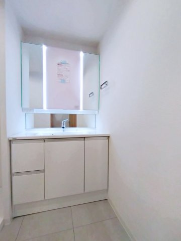 追浜パーク・ホームズの独立洗面台