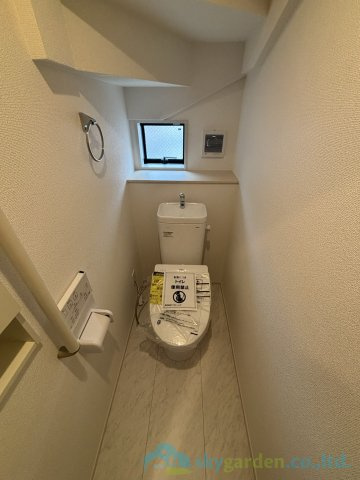 秦野市曽屋4期　新築戸建　全8棟1号棟のトイレ