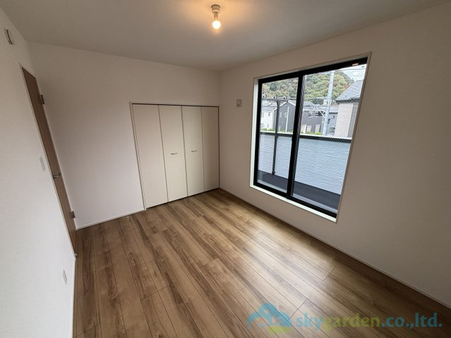 秦野市曽屋4期　新築戸建　全8棟1号棟の洋室