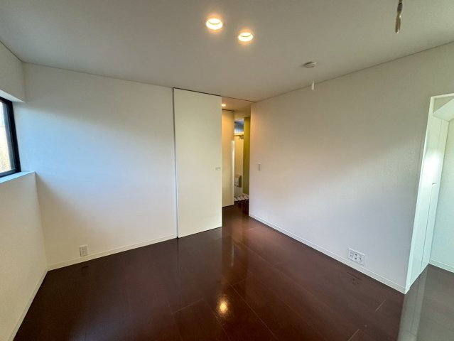 ミグ・ノンの洋室|洋室です