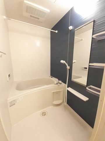 プリムローズ　南浜Ａの浴室|日々の疲れを癒すお風呂付です