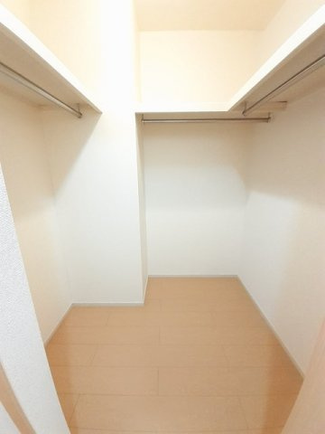 プリムローズ　南浜Ａの収納|大きなスペースがあり、収納には困りません
