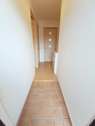 プリムローズ　南浜Ａの玄関|落ち着いた玄関です