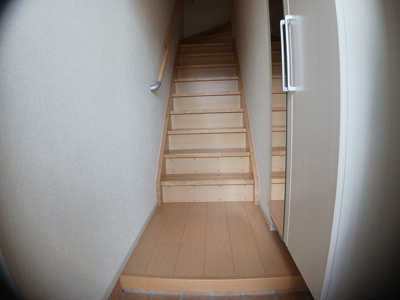 【玄関】 | ピュール・ロジュマンⅡ | ゆったりとした玄関です