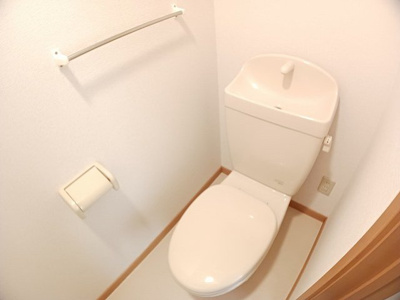 【トイレ】 | サニーパレスＢ | ゆったりとした空間のトイレです