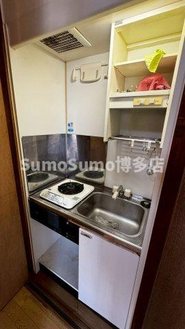 シティパレス天神南のキッチン|お料理しやすいキッチンです