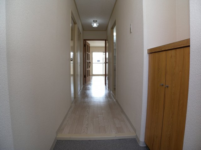 檜笠ハイツの玄関