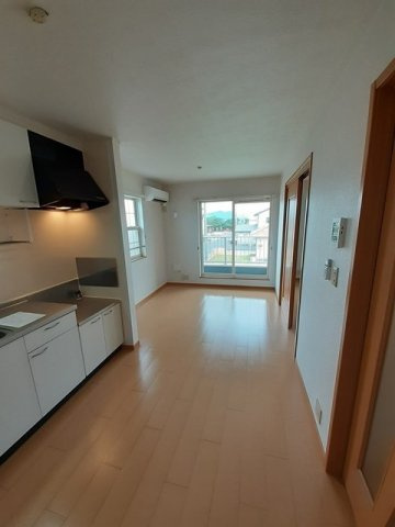 プレミ－ル下河原の居間・リビング