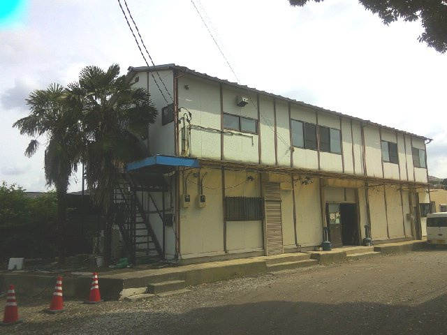 市川市柏井町３丁目の倉庫の外観