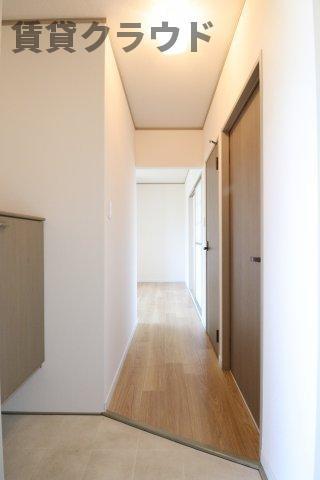 サンビレッジの玄関|明るい玄関です