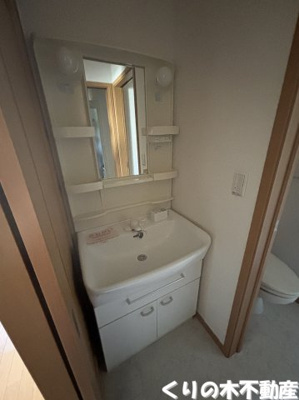 【洗面所】 | アルメールＡ | 反転タイプのお部屋です（現況を優先します）