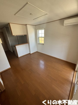 【居間・リビング】 | アルメールＡ | 反転タイプのお部屋です（現況を優先します）