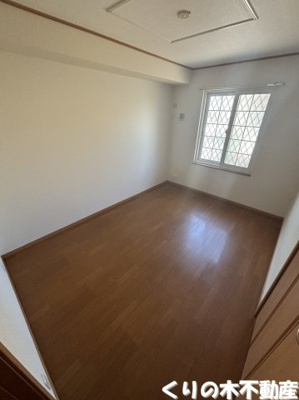 【洋室】 | アルメールＡ | 反転タイプのお部屋です（現況を優先します）