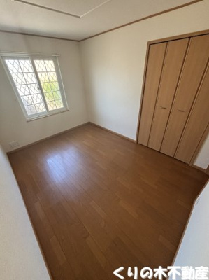 【寝室】 | アルメールＡ | 反転タイプのお部屋です（現況を優先します）