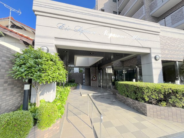 エイルスクエア長住南のエントランス