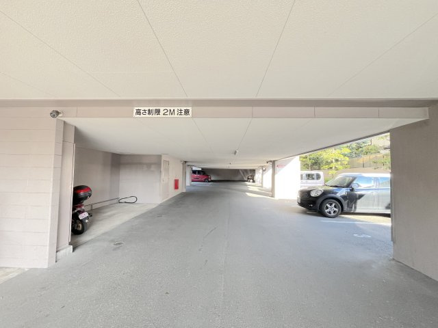 エイルスクエア長住南の駐車場