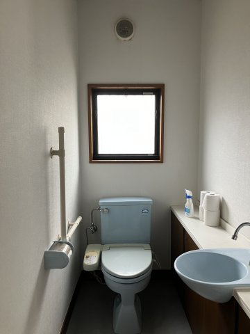 西伯郡伯耆町岸本　中古住宅のトイレ