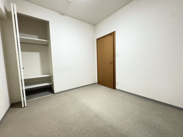 ワコーレ朝霧シーサイトヒルズの洋室