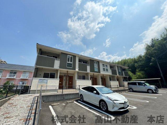 サンリットの駐車場