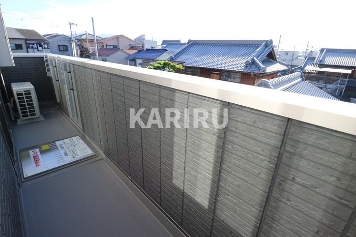 Le Porte-Bonheur (ル・ポルト・ボヌール)のバルコニー