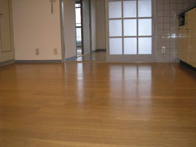 【居間・リビング】 | ノーブル夕凪 | こちらのリビングで趣味の時間をお楽しみください