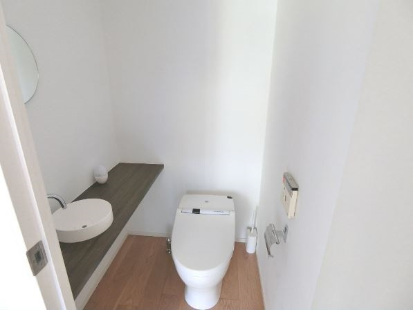 港区南麻布５丁目の賃貸マンションのその他|トイレ