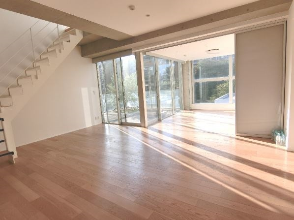港区南麻布５丁目の賃貸マンションの居間・リビング