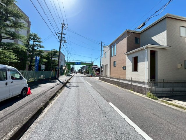 ブルーミングガーデン　一宮市萩原町萩原古井溝　全2区画分譲の前面道路含む現地写真|■前面道路　■ヤマダ不動産　株式会社リライフ　
■夢のマイホーム購入をフルサポートします！