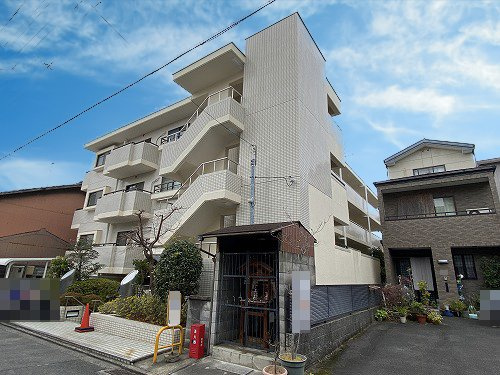 グラン・ドムール智恵光院の外観