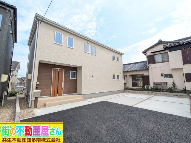 リーブルガーデン武豊町天神前1丁目第2　2号棟