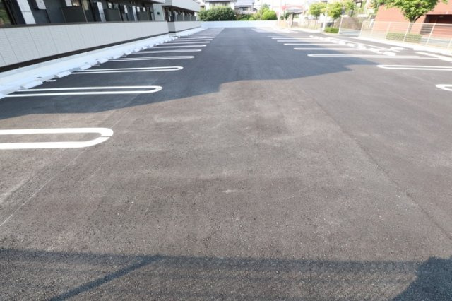 熊本市東区西原２丁目のアパートの駐車場